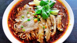 【三亿体育手机版】冯小刚携新片《只有芸知道》亮相广州(图2) 三亿体育