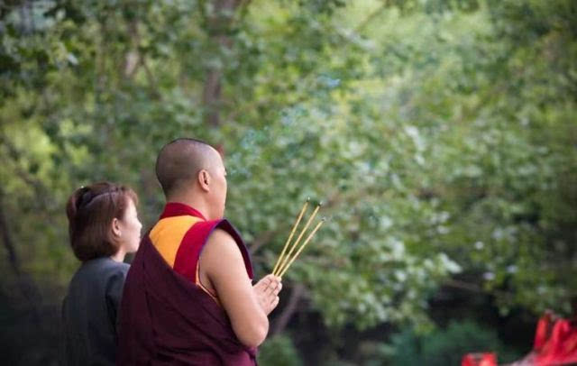 “三亿体育手机版”非洲白木价格呈现逐渐上涨态势(图2) 三亿体育官网