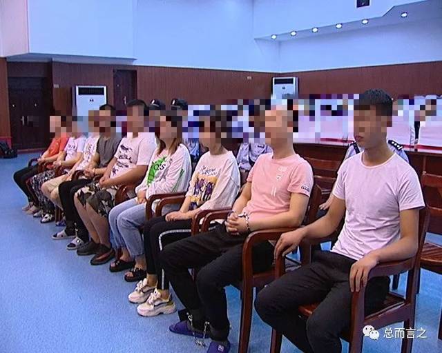 ‘三亿体育’《冰糖炖雪梨》曝光《雪花落下》MV 吴倩、张新成甜蜜相恋携手成长