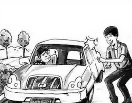 三亿体育官网_柴蔚戏外奶茶打卡 《初恋那件小事》上演追爱何欣